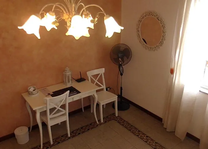 Apartment Italy's Enchanting Ambiance - A Snug In Rom